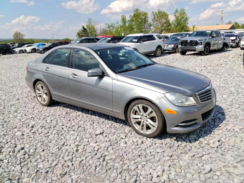 2013 Mercedes-benz C მანქანა იყიდება აუქციონზე, vin: WDDGF8ABXDR247223, აუქციონის ნომერი: 53606846