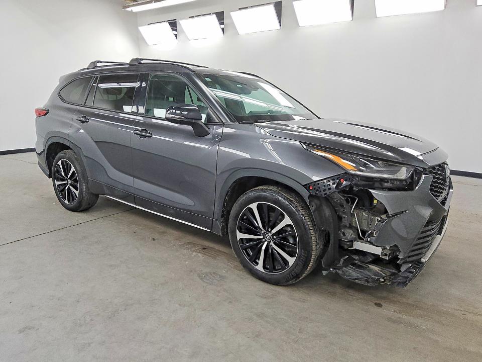 Aukcja sprzedaży 2022 Toyota Highlander, vin: 5TDJZRBH9NS246132, numer aukcji: 49289116