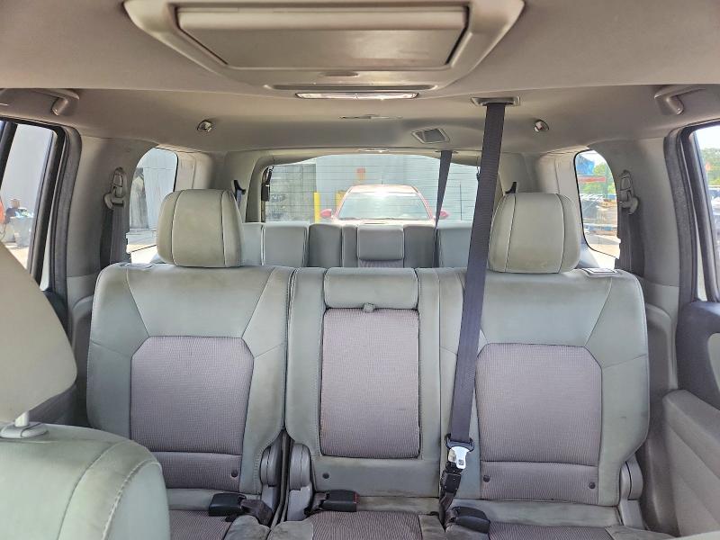 54002136 :رقم المزاد ، 5FNYF4H33FB067578 vin ، 2015 Honda Pilot مزاد بيع