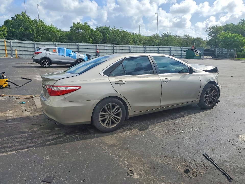 54703486 :رقم المزاد ، 4T1BF1FK3GU554167 vin ، 2016 Toyota Camry مزاد بيع