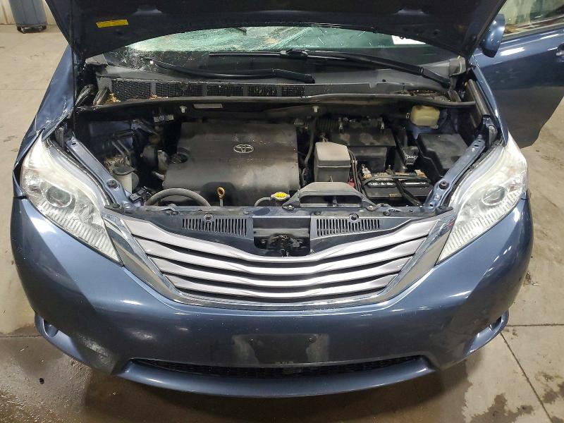Продажа на аукционе авто 2016 Toyota Sienna, vin: 5TDYK3DCXGS748894, номер лота: 52051596