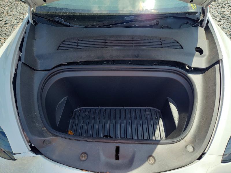 51979746 :رقم المزاد ، 7SAYGAEE6PF669512 vin ، 2023 Tesla Model Y مزاد بيع