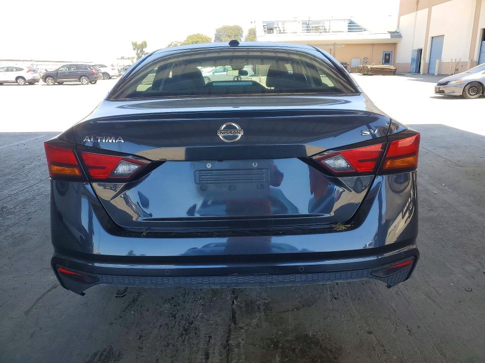 53428926 :رقم المزاد ، 1N4BL4DV3MN326273 vin ، 2021 Nissan Altima مزاد بيع