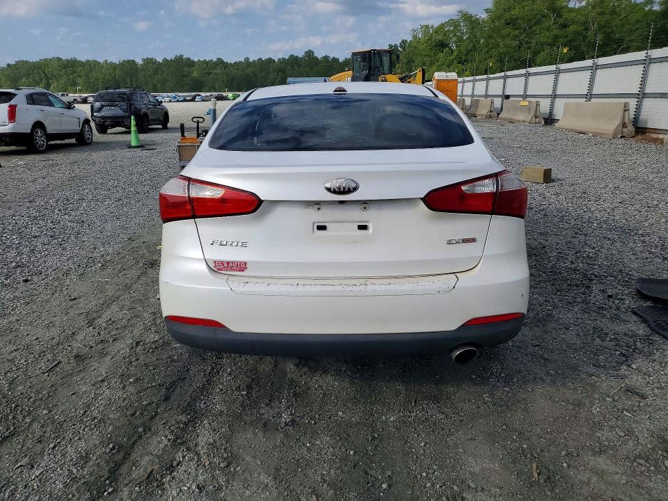 53304706 :رقم المزاد ، KNAFX4A84E5091623 vin ، 2014 Kia Forte مزاد بيع