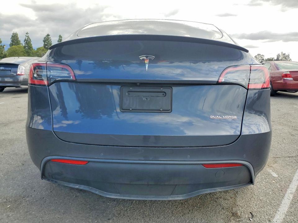 51769236 :رقم المزاد ، 5YJYGDEF8MF094008 vin ، 2021 Tesla Model Y مزاد بيع