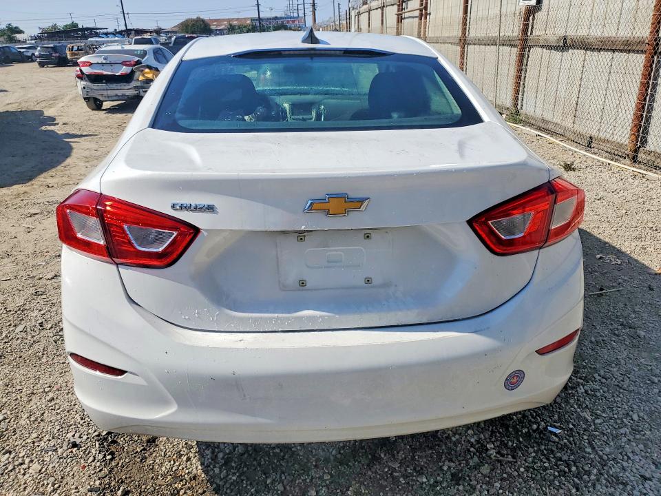 Продаж на аукціоні авто 2018 Chevrolet Cruze, vin: 1G1BC5SM7J7170287, номер лоту: 53834846