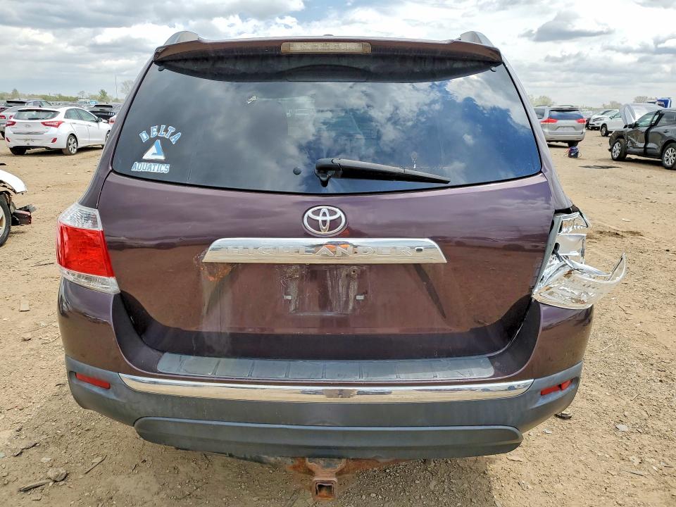 2011 Toyota Highlander მანქანა იყიდება აუქციონზე, vin: 5TDZK3EH5BS040995, აუქციონის ნომერი: 52881046