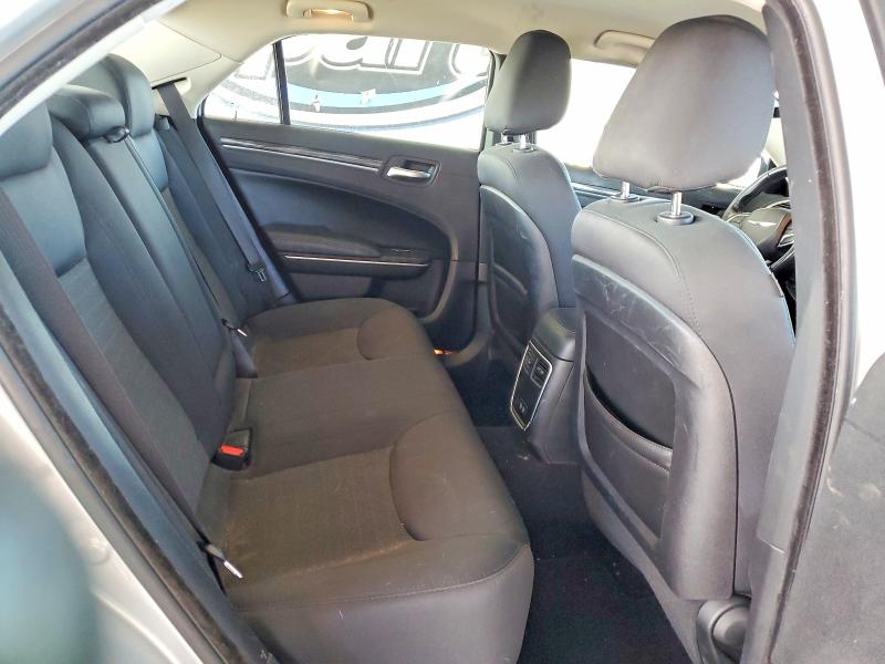 54896016 :رقم المزاد ، 2C3CCAAG0KH601465 vin ، 2019 Chrysler 300 مزاد بيع