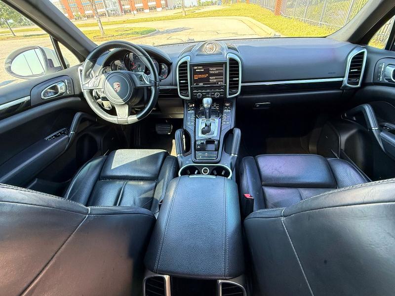 55159076 :رقم المزاد ، WP1AA2A28ELA02404 vin ، 2014 Porsche Cayenne مزاد بيع