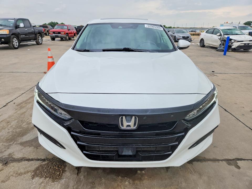 Продаж на аукціоні авто 2018 Honda Accord, vin: 1HGCV1F53JA140256, номер лоту: 52965306