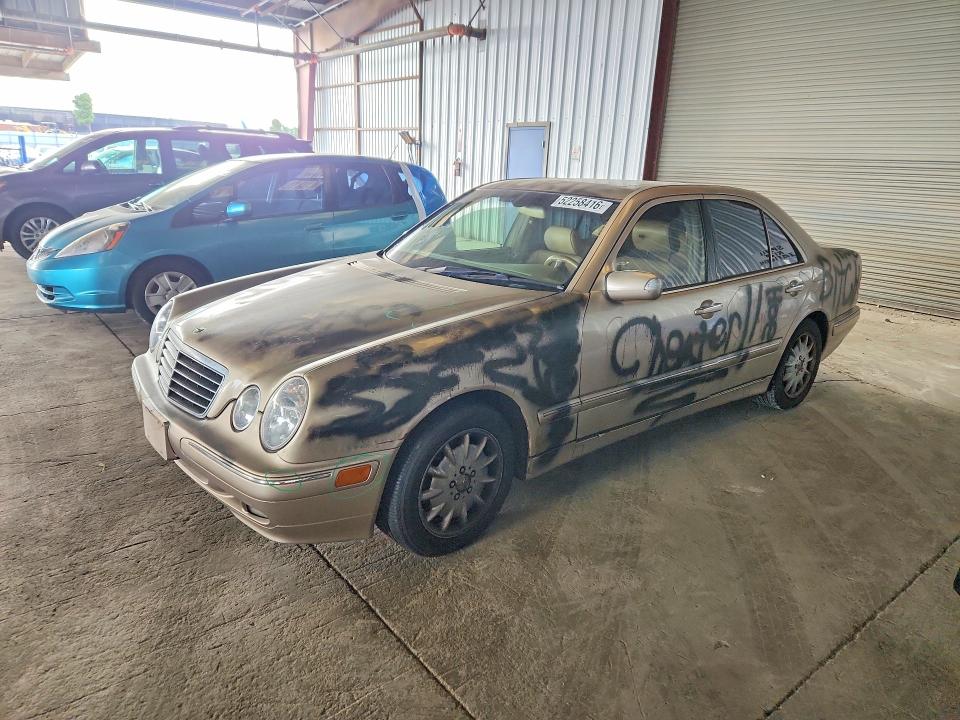 Продажа на аукционе авто 2001 Mercedes-benz E, vin: WDBJF65J01B183072, номер лота: 52258416