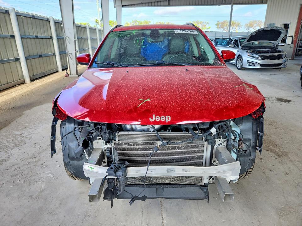 52205166 :رقم المزاد ، 3C4NJCBB9LT166074 vin ، 2020 Jeep Compass مزاد بيع