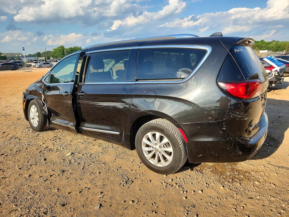Продажа на аукционе авто 2019 Chrysler Pacifica, vin: 2C4RC1BG0KR700558, номер лота: 53633466
