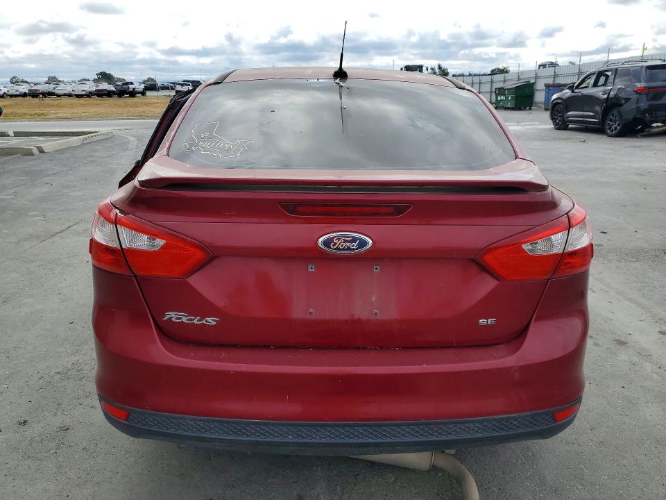 2014 Ford Focus მანქანა იყიდება აუქციონზე, vin: 1FADP3F21EL325811, აუქციონის ნომერი: 54869936