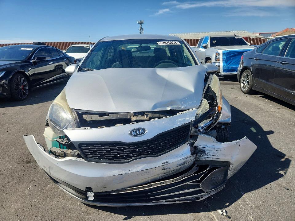 52970606 :رقم المزاد ، KNADM4A3XD6098976 vin ، 2013 Kia Rio مزاد بيع