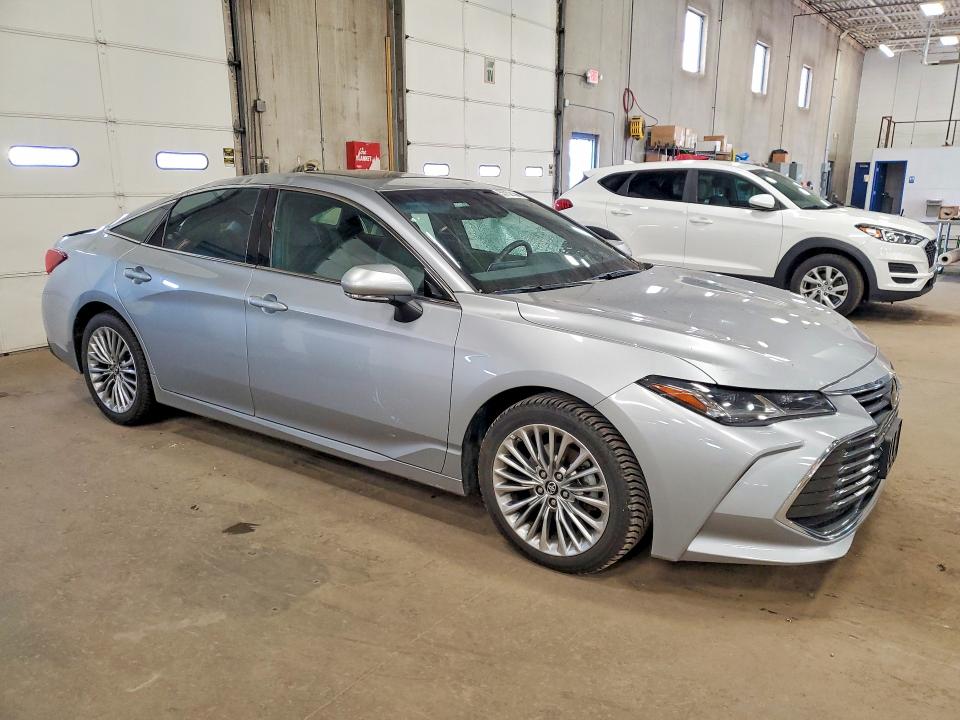 53752136 :رقم المزاد ، 4T1BZ1FBXKU034659 vin ، 2019 Toyota Avalon مزاد بيع