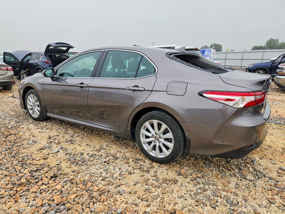 2020 Toyota Camry მანქანა იყიდება აუქციონზე, vin: 4T1C11AK3LU977142, აუქციონის ნომერი: 54426156