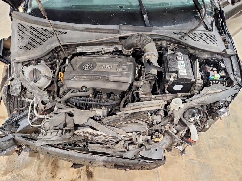 52203176 :رقم المزاد ، 3VW217AU5FM029514 vin ، 2015 Volkswagen Golf مزاد بيع