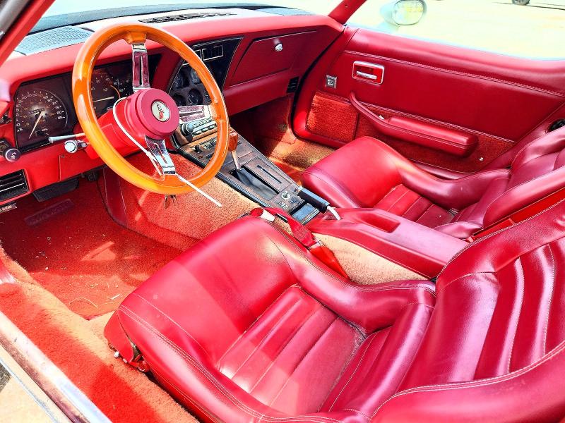 52528366 :رقم المزاد ، 1G1AY8785C100392 vin ، 1982 Chev Corvette مزاد بيع