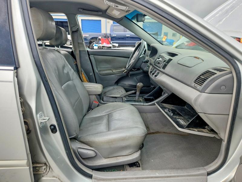 54335846 :رقم المزاد ، 4T1BE32K43U715088 vin ، 2003 Toyota Camry مزاد بيع