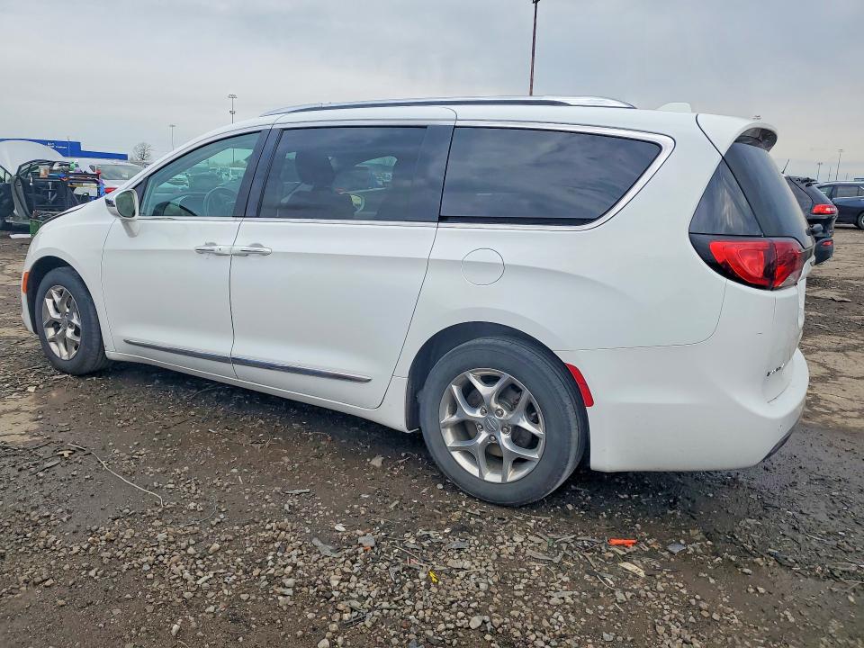 Продажа на аукционе авто 2019 Chrysler Pacifica, vin: 2C4RC1GG3KR576262, номер лота: 52352756
