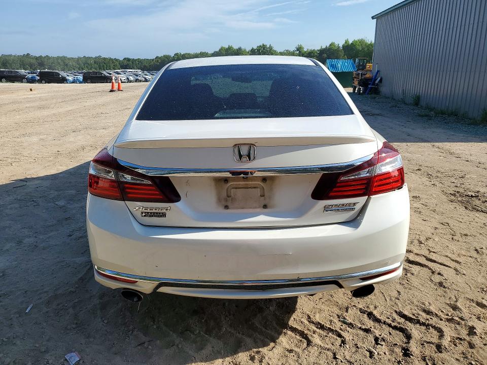 2017 Honda Accord მანქანა იყიდება აუქციონზე, vin: 1HGCR2F17HA238899, აუქციონის ნომერი: 54071246