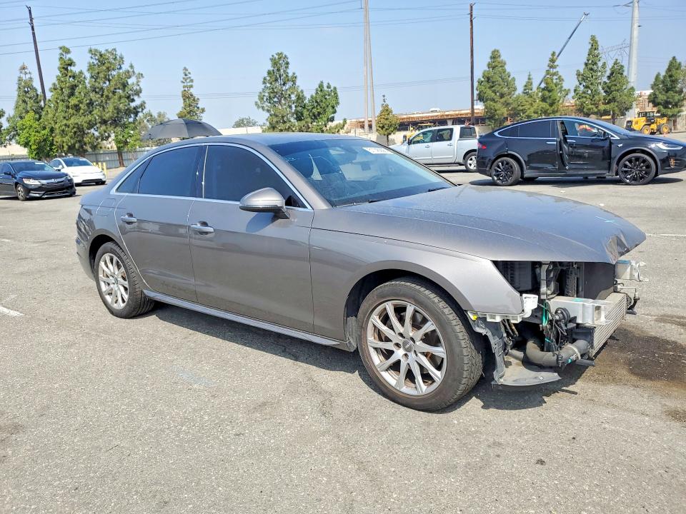 51145356 :رقم المزاد ، WAUGMAF4XLN005312 vin ، 2020 Audi A4 مزاد بيع