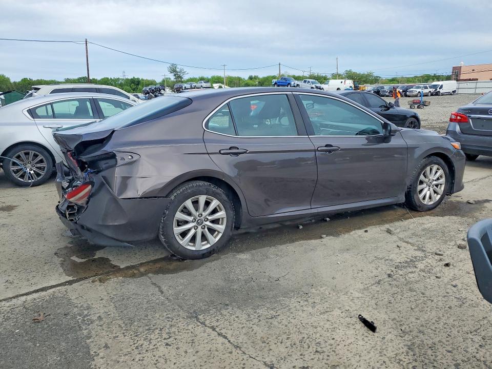 Auction sale of the 2018 Toyota Camry, vin: 4T1B11HK8JU110141, lot number: 53002786