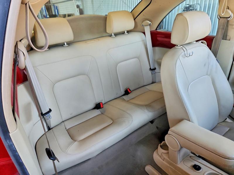 2010 Volkswagen New Beetle მანქანა იყიდება აუქციონზე, vin: 3VWRG3AG6AM023388, აუქციონის ნომერი: 54503236