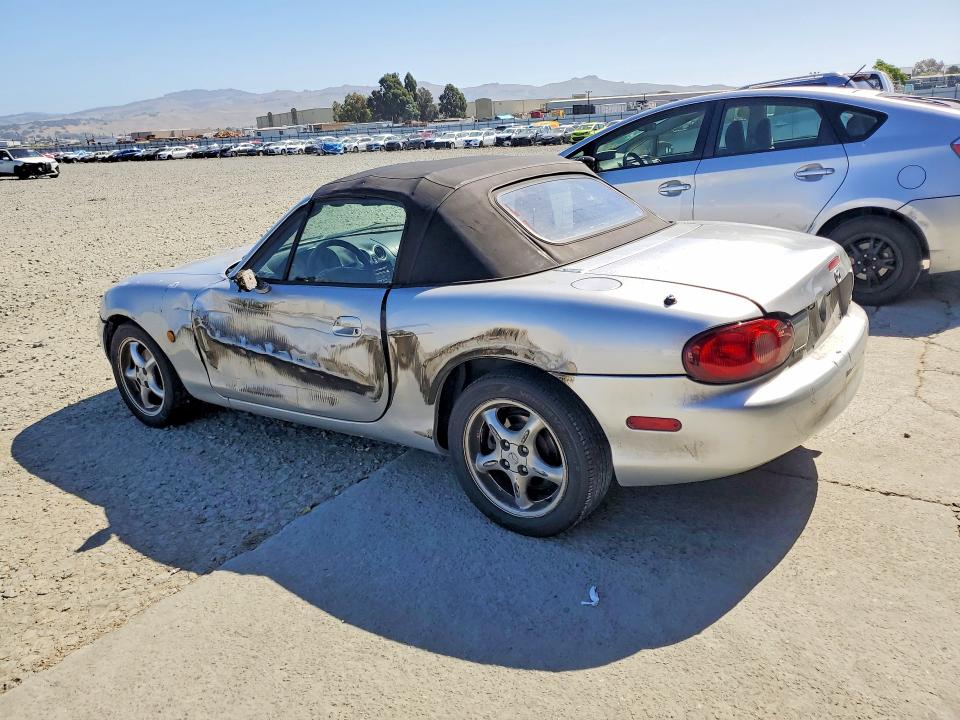 Продажа на аукционе авто 2001 Mazda Mx-5 Miata, vin: JM1NB353810205717, номер лота: 53958686