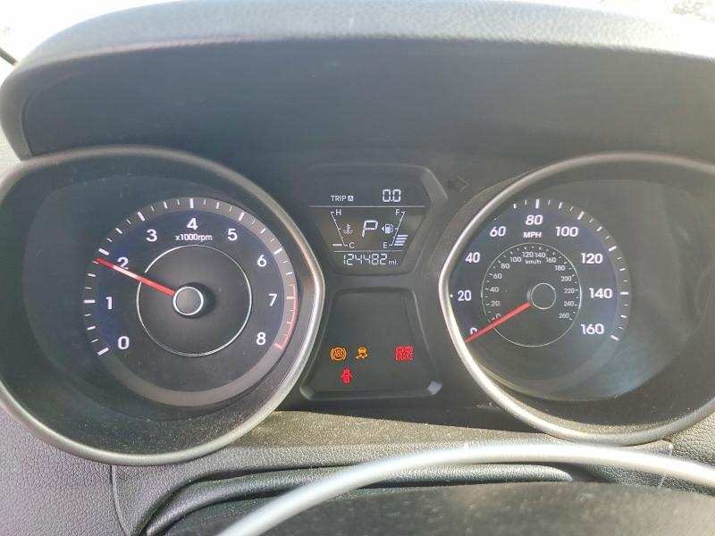 52417296 :رقم المزاد ، 5NPDH4AE5FH597623 vin ، 2015 Hyundai Elantra مزاد بيع