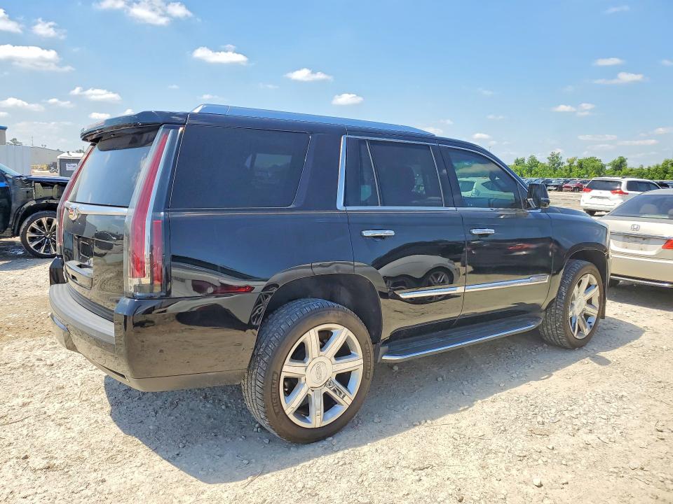 2017 Cadillac Escalade მანქანა იყიდება აუქციონზე, vin: 1GYS3BKJ9HR132595, აუქციონის ნომერი: 53633956