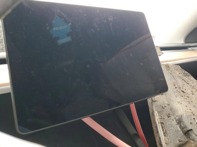 52863356 :رقم المزاد ، 7SAYGDEDXRA331457 vin ، 2024 Tesla Model Y مزاد بيع
