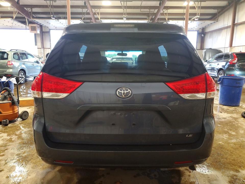 54149586 :رقم المزاد ، 5TDKK3DC3ES463778 vin ، 2014 Toyota Sienna مزاد بيع