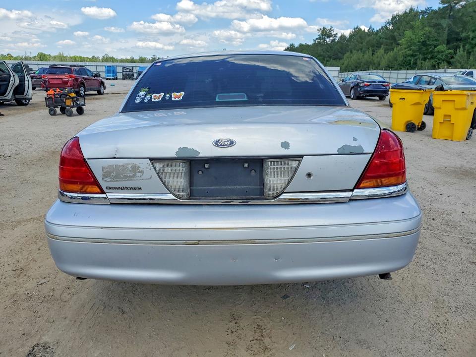 Aukcja sprzedaży 2002 Ford Crown Victoria, vin: 2FAFP71W12X144605, numer aukcji: 52340416