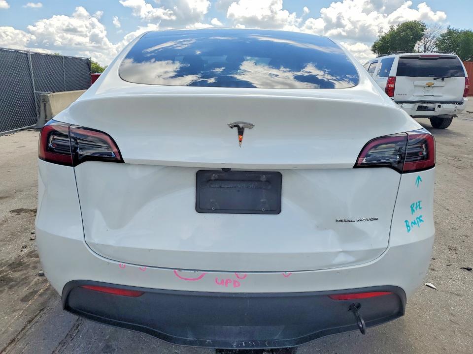 Продажа на аукционе авто 2024 Tesla Model Y, vin: 7SAYGDEE4RA257574, номер лота: 53232466
