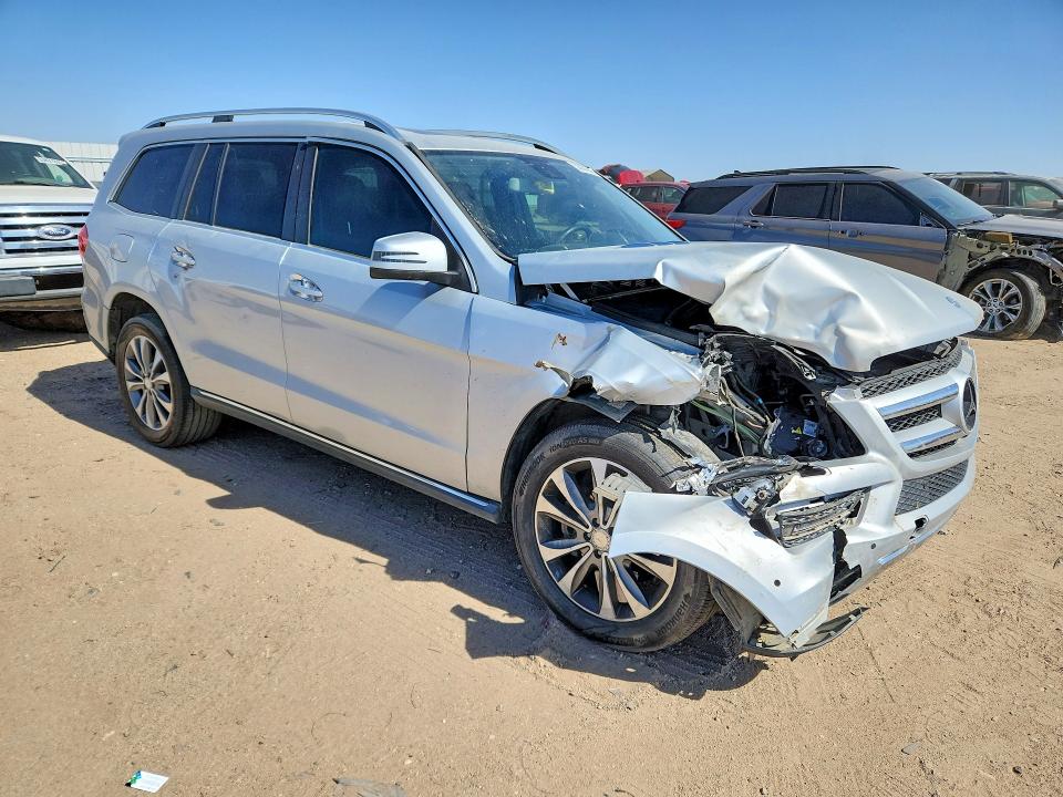 53824546 :رقم المزاد ، 4JGDF6EE7GA699165 vin ، 2016 Mercedes-benz Gl مزاد بيع