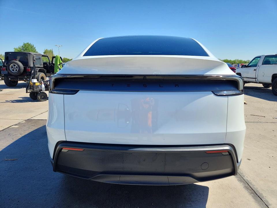 2026 Tesla Model Y მანქანა იყიდება აუქციონზე, vin: 7SAYGDED9TF417000, აუქციონის ნომერი: 53353726