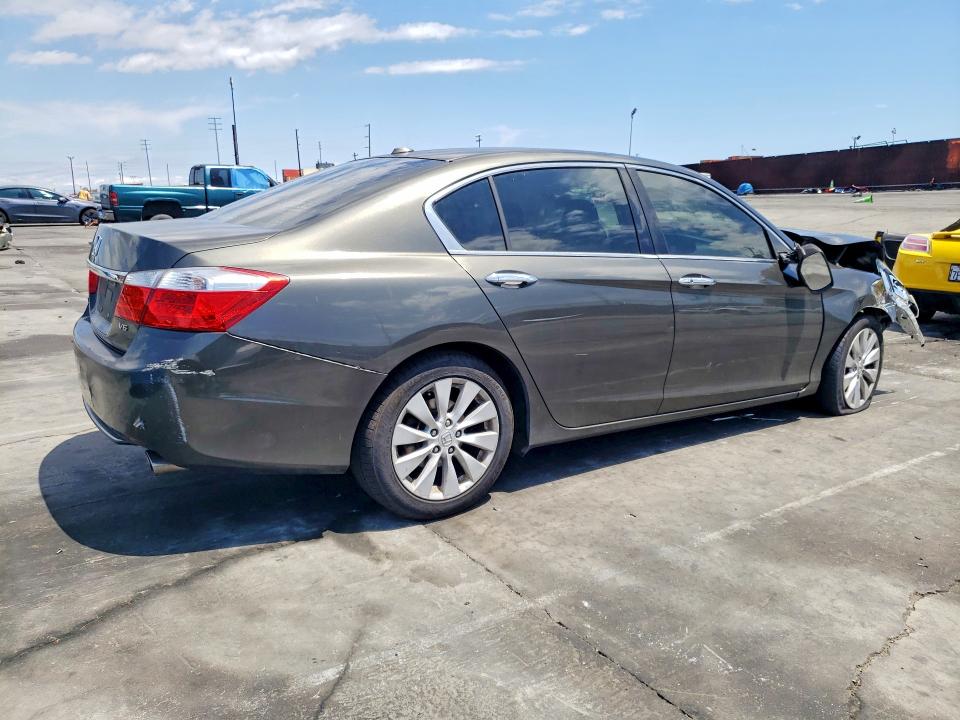 Продажа на аукционе авто 2015 Honda Accord, vin: 1HGCR3F8XFA004014, номер лота: 52436326