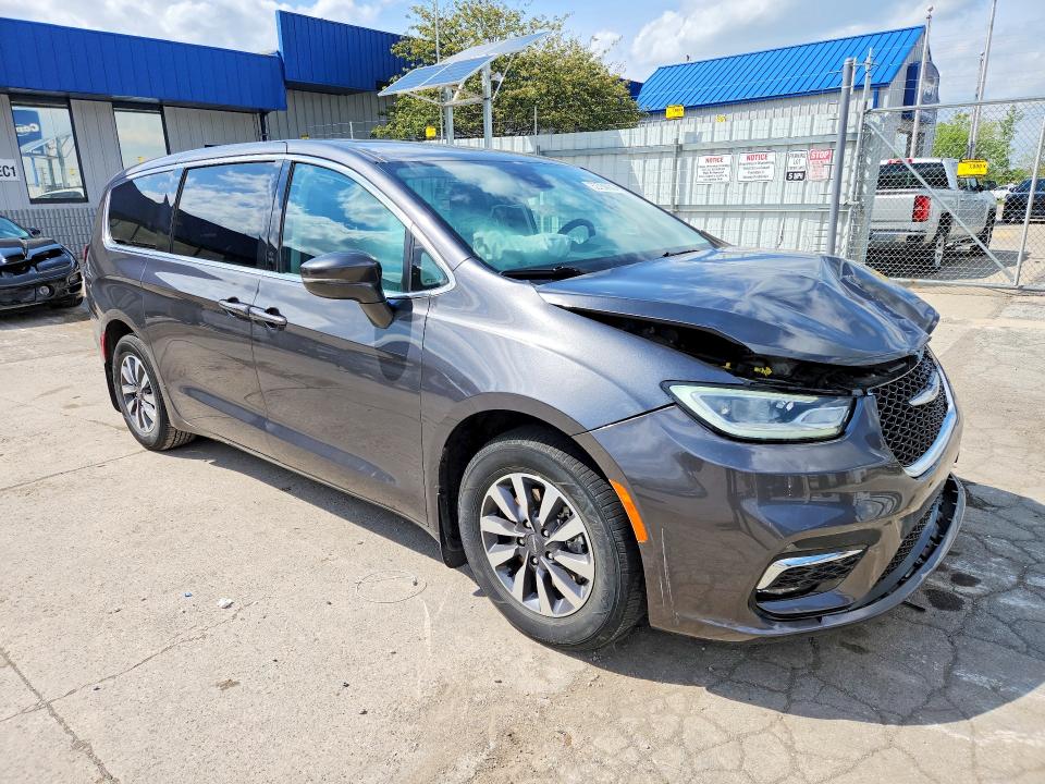 Продаж на аукціоні авто 2022 Chrysler Pacifica, vin: 2C4RC1L73NR148623, номер лоту: 52750906