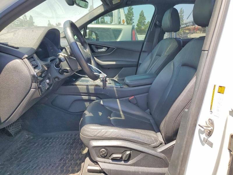 2017 Audi Q7 მანქანა იყიდება აუქციონზე, vin: WA1VAAF78HD047739, აუქციონის ნომერი: 54816906