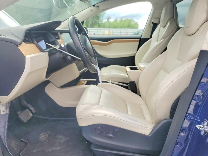 53762836 :رقم المزاد ، 5YJXCAE27JF105224 vin ، 2018 Tesla Model X مزاد بيع
