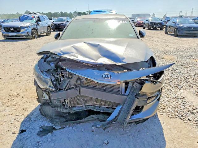 2018 Kia Optima მანქანა იყიდება აუქციონზე, vin: 5XXGT4L39JG227240, აუქციონის ნომერი: 52957336