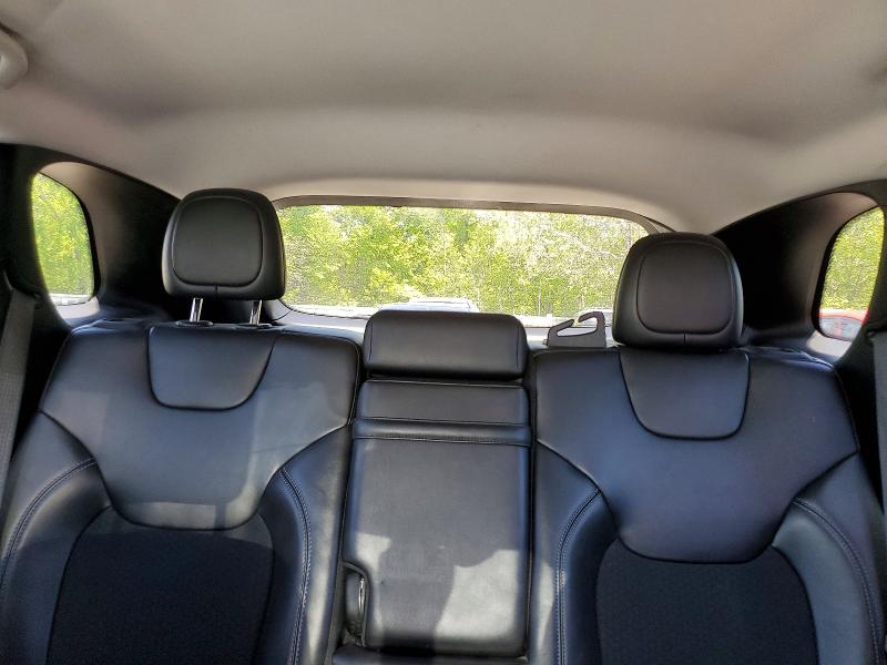 Продажа на аукционе авто 2019 Jeep Cherokee, vin: 1C4PJMLB1KD103102, номер лота: 53842616