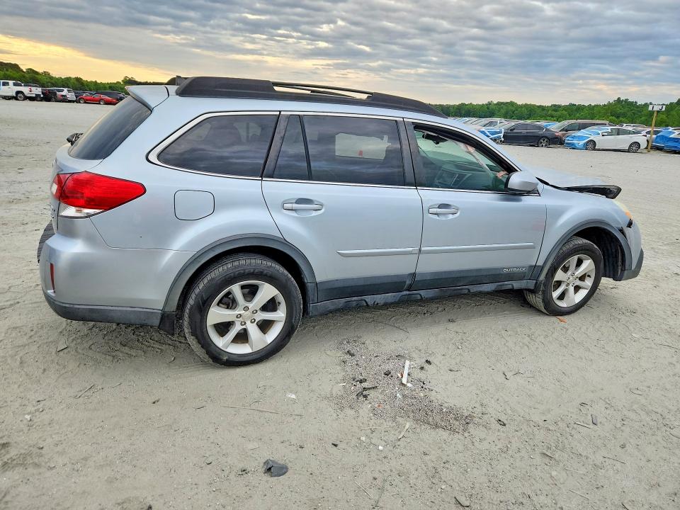 52572316 :رقم المزاد ، 4S4BRDPC9D2318758 vin ، 2013 Subaru Outback مزاد بيع