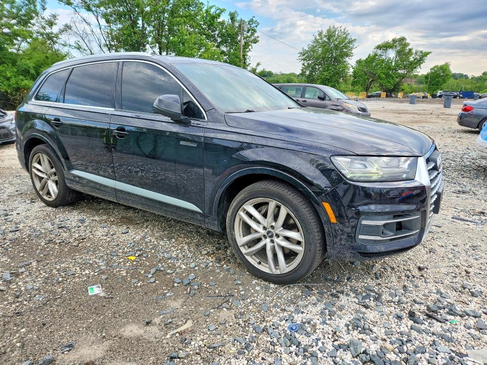 2018 Audi Q7 მანქანა იყიდება აუქციონზე, vin: WA1VAAF79JD028073, აუქციონის ნომერი: 53507226
