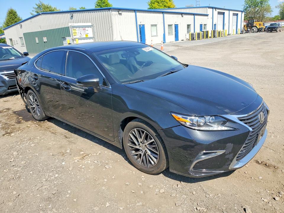 52604416 :رقم المزاد ، 58ABK1GG6HU075399 vin ، 2017 Lexus Es مزاد بيع