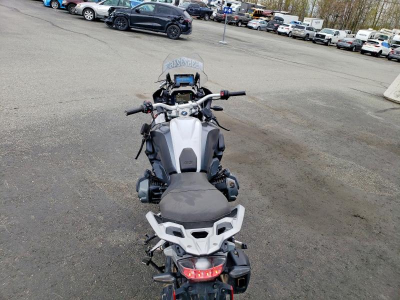 53523246 :رقم المزاد ، WB10M0302M6D72717 vin ، 2021 Bmw R 1250 مزاد بيع