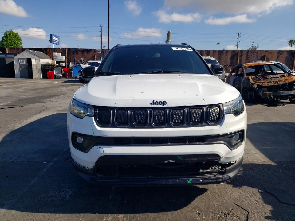 52548016 :رقم المزاد ، 3C4NJCBB8NT210679 vin ، 2022 Jeep Compass مزاد بيع