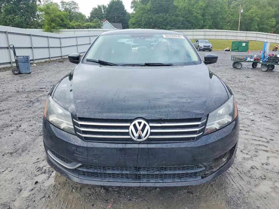 2013 Volkswagen Passat მანქანა იყიდება აუქციონზე, vin: 1VWBH7A35DC118632, აუქციონის ნომერი: 52432636